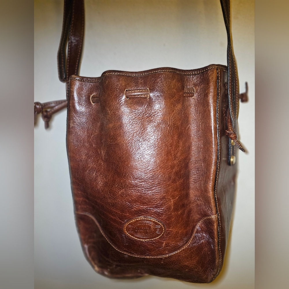 Oroton tan Leather Molded Drawstring luxury cowhide bucket Australian adjustable